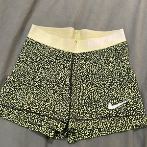 Nike Pro Spandex Neon